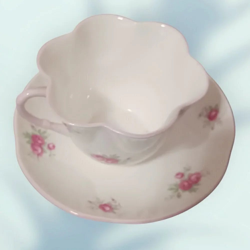 Crown Staffordshire Fine Bone China Sweetheart Rose Teacup & Saucer Set